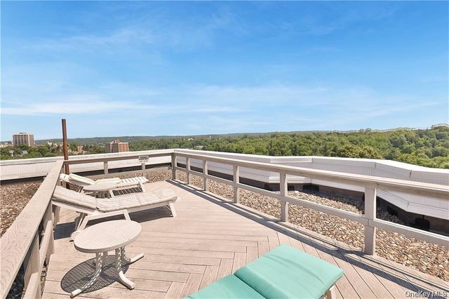 14 Nosband Avenue 1A, White Plains, NY 10605