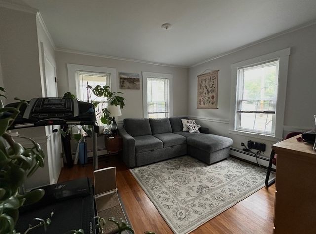 27 Mount Vernon St 2, Reading, MA 01867
