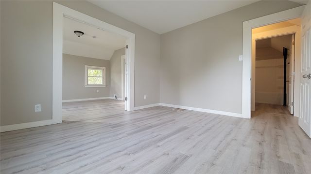 1020 A Avenue NW, Cedar Rapids, IA 52405