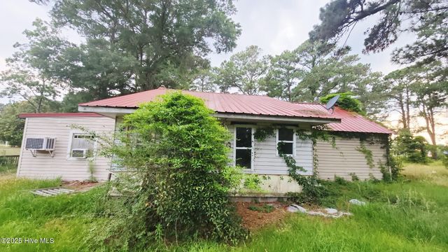 6533 Caratoke Highway, Grandy, NC 27939
