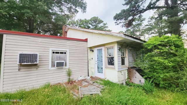 6533 Caratoke Highway, Grandy, NC 27939