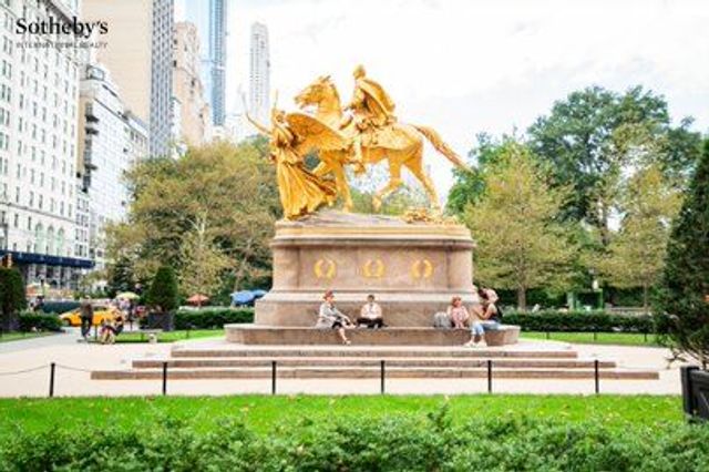 781 5th Ave Apt 615, New York City, NY 10022