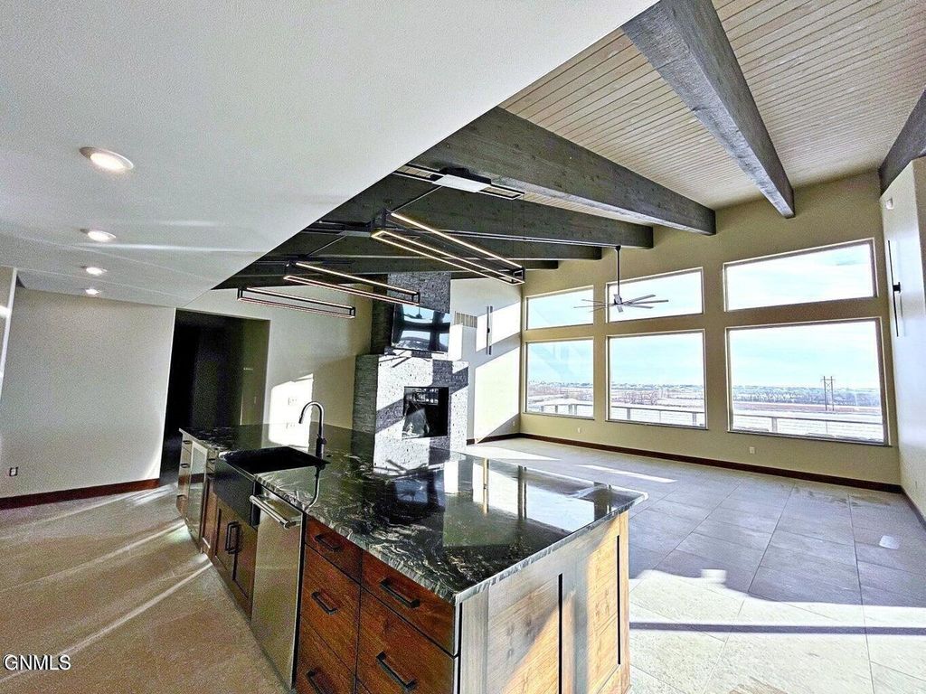 14044 48th Street NW, Williston, ND 58801 photo 10