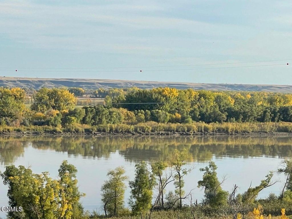 14044 48th Street NW, Williston, ND 58801 photo 2