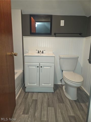 159 Piccadilly Street, Campbell, OH 44405