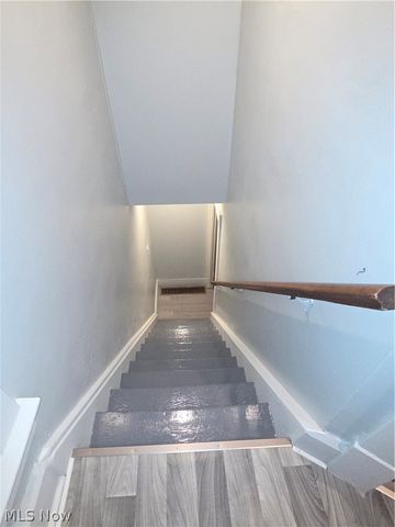 159 Piccadilly Street, Campbell, OH 44405