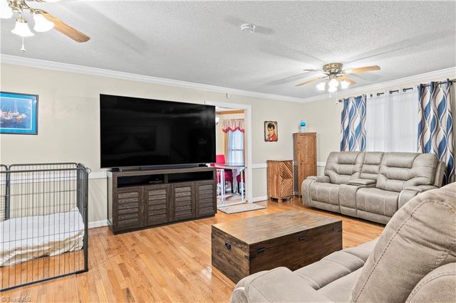 4721 Whisper Oak Drive, Trinity, NC 27370
