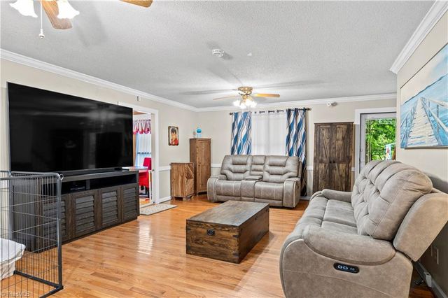 4721 Whisper Oak Drive, Trinity, NC 27370