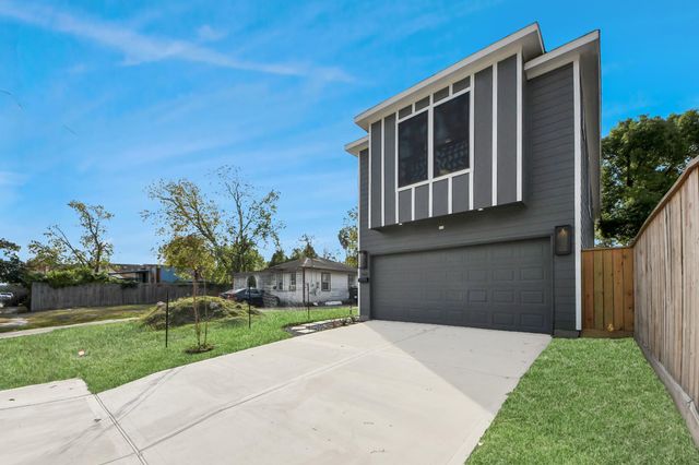 6910 J W Peavy Drive, Houston, TX 77011