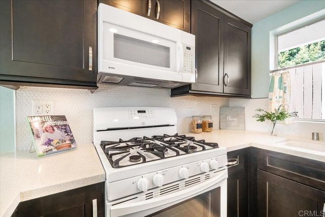 1320 Palomar Place, Vista, CA 92084