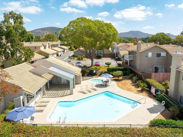 1320 Palomar Place, Vista, CA 92084