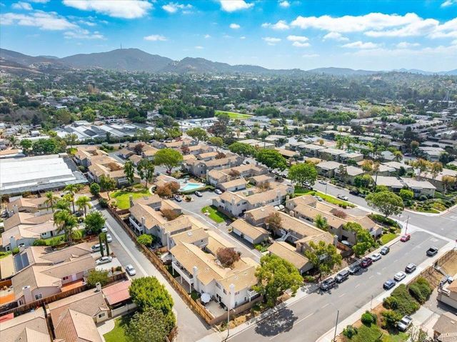 1320 Palomar Place, Vista, CA 92084