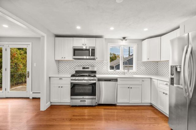 54 Furnace Brook Pkwy, Quincy, MA 02169