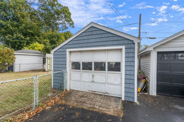 54 Furnace Brook Pkwy, Quincy, MA 02169