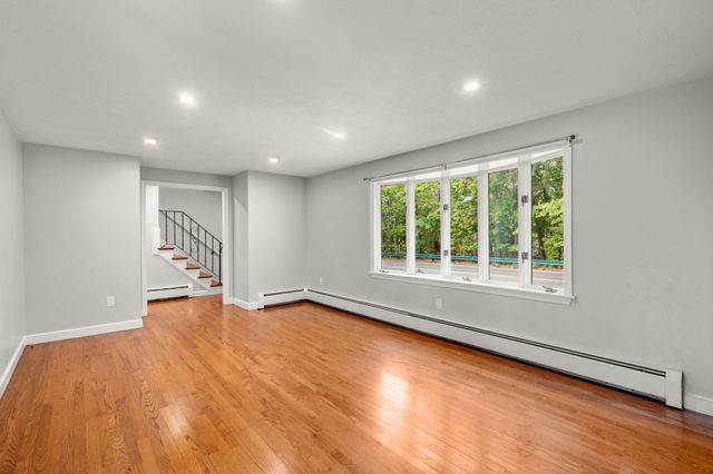54 Furnace Brook Pkwy, Quincy, MA 02169