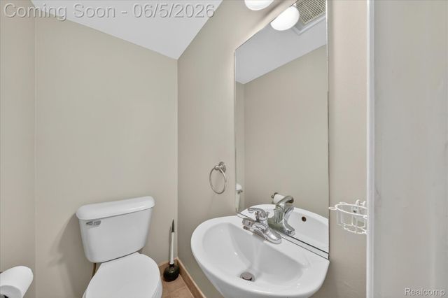 1035 N Old Woodward Avenue 1, Birmingham, MI 48009