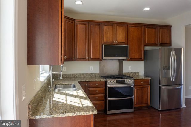42829 PAMPLIN TER, Chantilly, VA 20152