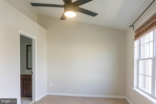 42829 PAMPLIN TER, Chantilly, VA 20152