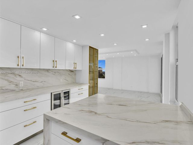 230 174th Street 712, Sunny Isles Beach, FL 33160