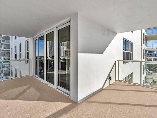 230 174th Street 712, Sunny Isles Beach, FL 33160