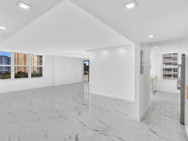 230 174th Street 712, Sunny Isles Beach, FL 33160