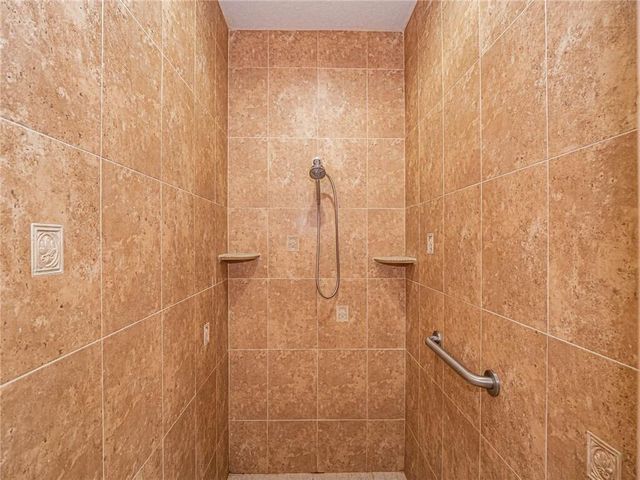 5836 Pine Ridge Circle, Vero Beach, FL 32967