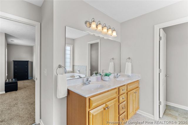 1815 BRAWLEY Avenue, Fayetteville, NC 28314