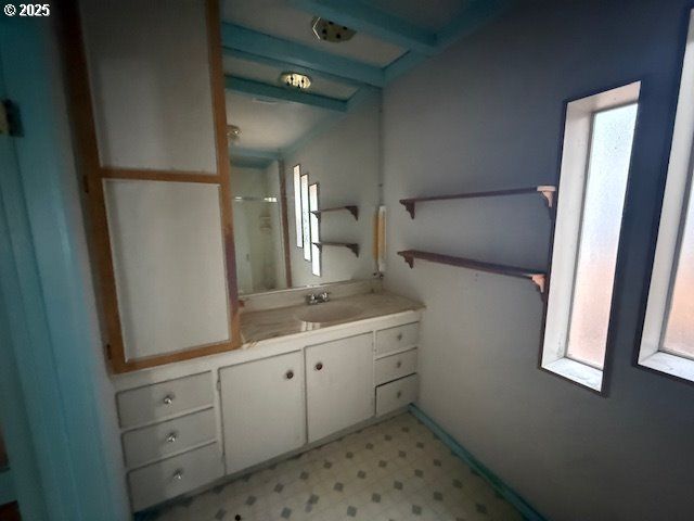 1638 Se MILL St, Roseburg, OR 97470