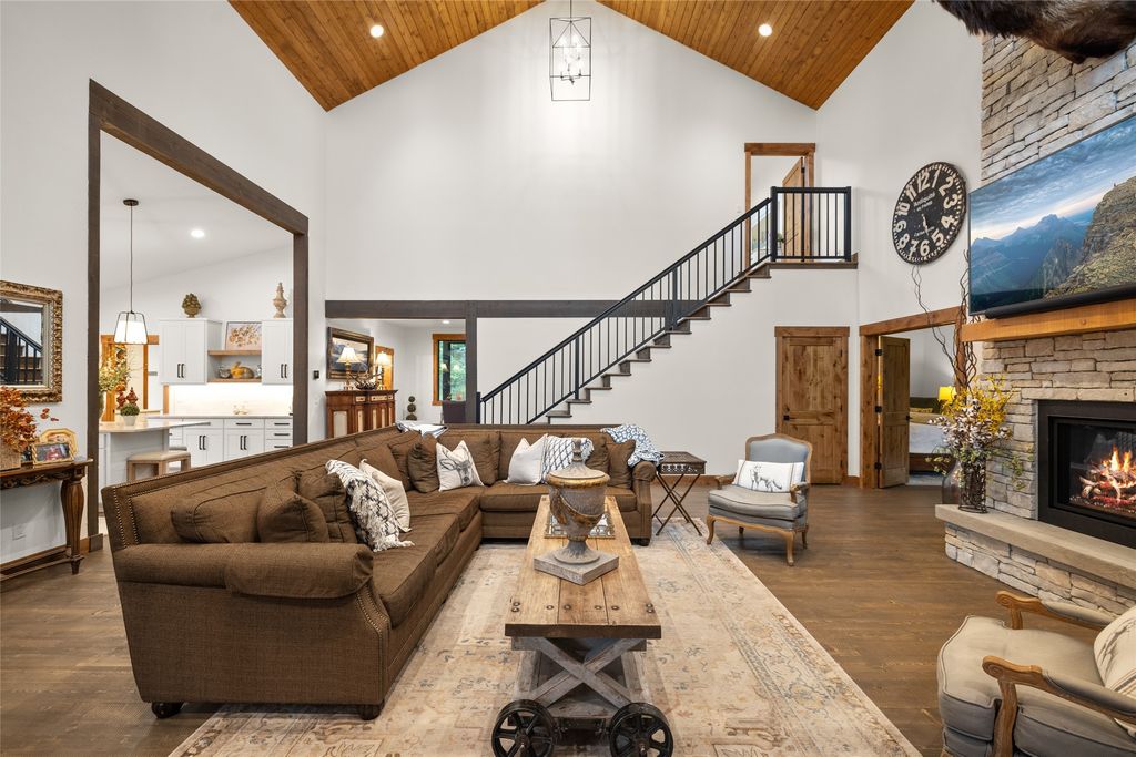 108 Spoklie Drive, Lakeside, MT 59922 photo 6