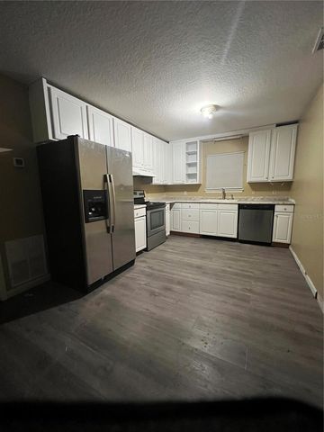 27751 VIRGIL HAWKINS CIRCLE, Okahumpka, FL 34762