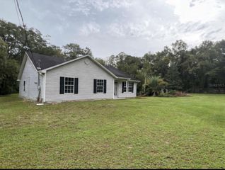 27751 VIRGIL HAWKINS CIRCLE, Okahumpka, FL 34762