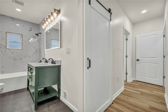 5115 Poe Way, Lawrenceville, PA 15201