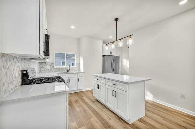 5115 Poe Way, Lawrenceville, PA 15201