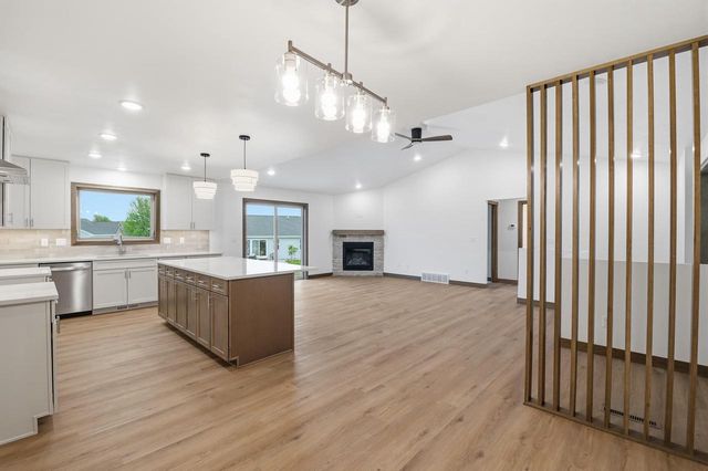 569 EMERALD ISLE COURT, Wrightstown, WI 54180