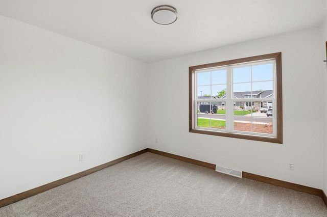 569 EMERALD ISLE COURT, Wrightstown, WI 54180