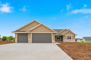 569 EMERALD ISLE COURT, Wrightstown, WI 54180