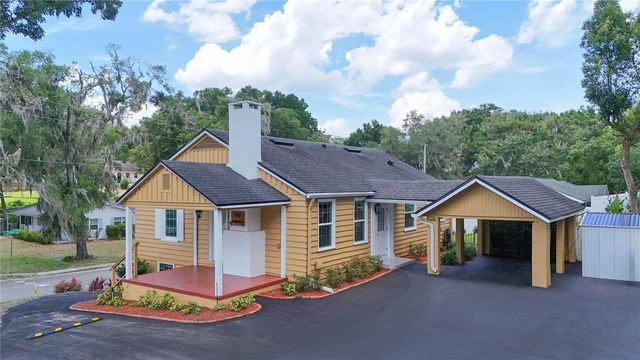 102 N CLAYTON STREET, Mount Dora, FL 32757