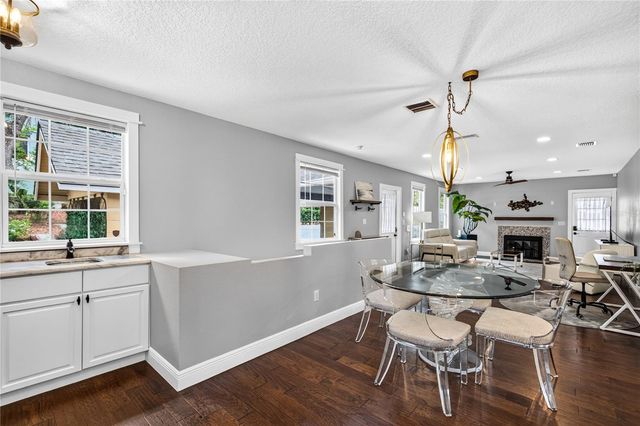 102 N CLAYTON STREET, Mount Dora, FL 32757