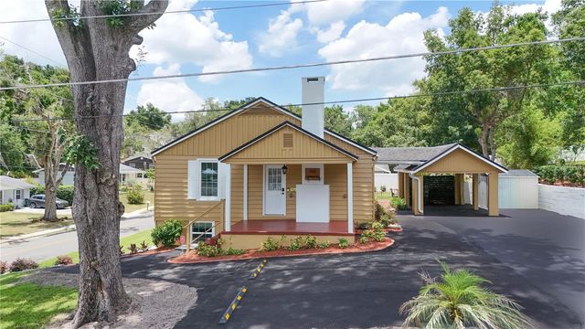 102 N CLAYTON STREET, Mount Dora, FL 32757