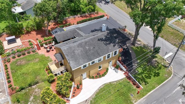 102 N CLAYTON STREET, Mount Dora, FL 32757