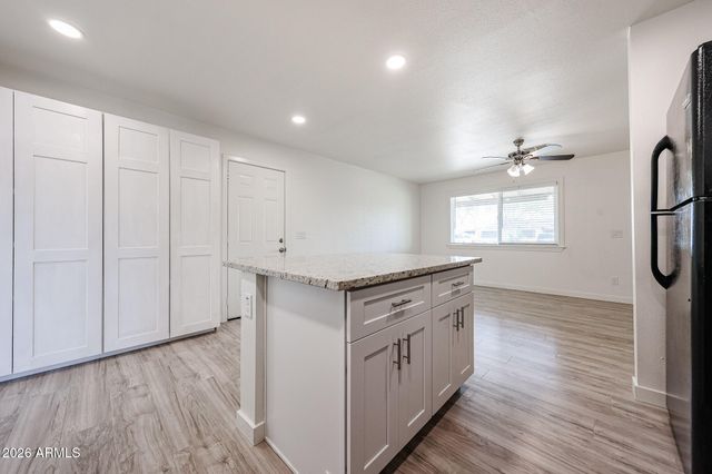 7014 N 77TH Avenue, Glendale, AZ 85303
