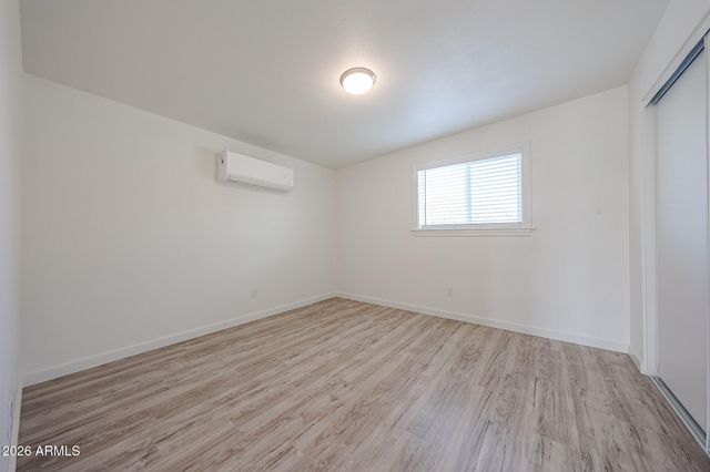 7014 N 77TH Avenue, Glendale, AZ 85303