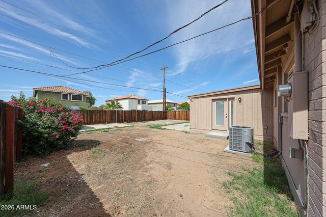 7014 N 77TH Avenue, Glendale, AZ 85303