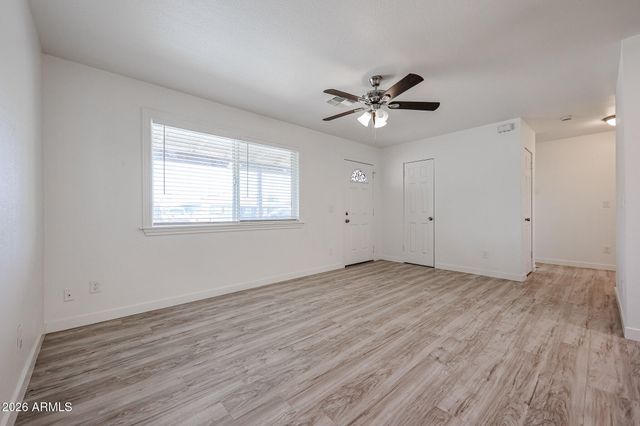 7014 N 77TH Avenue, Glendale, AZ 85303
