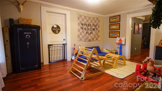 740 Moriah Church Road, Casar, NC 28020