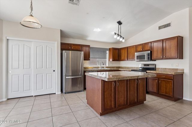 514 E IRONWOOD Drive, Chandler, AZ 85225