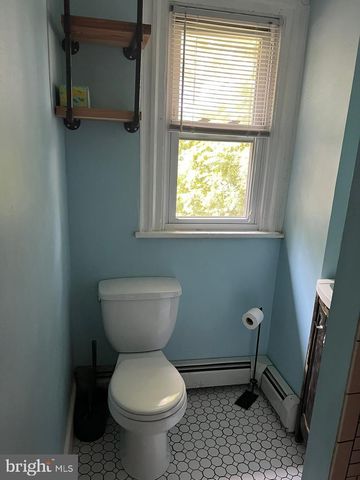 30 CHURCH ST, Willow Grove, PA 19090
