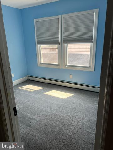 30 CHURCH ST, Willow Grove, PA 19090