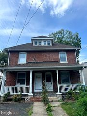 30 CHURCH ST, Willow Grove, PA 19090