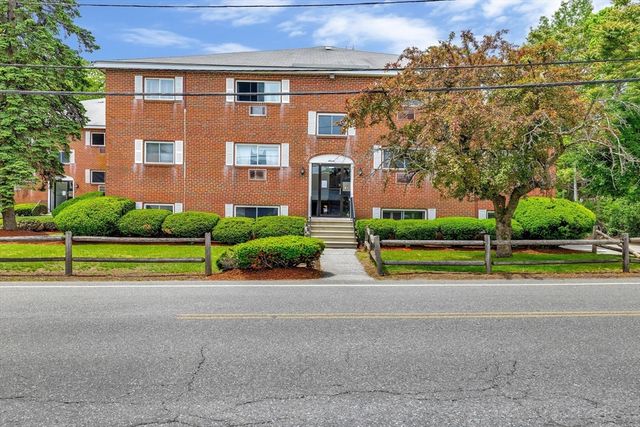 7 Glen Ave 11, Chelmsford, MA 01824